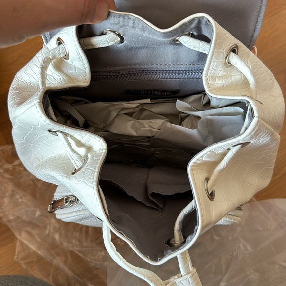 Wild Fable NWT mini backpack in ivory color - Picture 4 of 5
